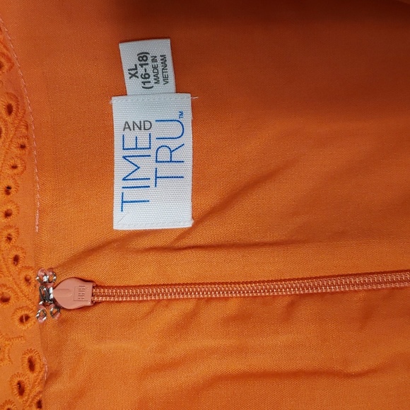 NWT Time and Tru Women's Short Sleeve Eyelet Ruffle Dress with Belt - Picture 6 of 6